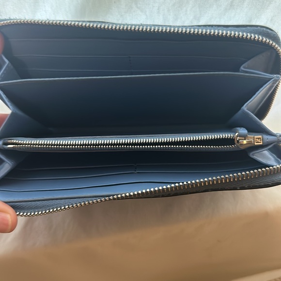 Fendi blue wallet - Picture 4 of 5